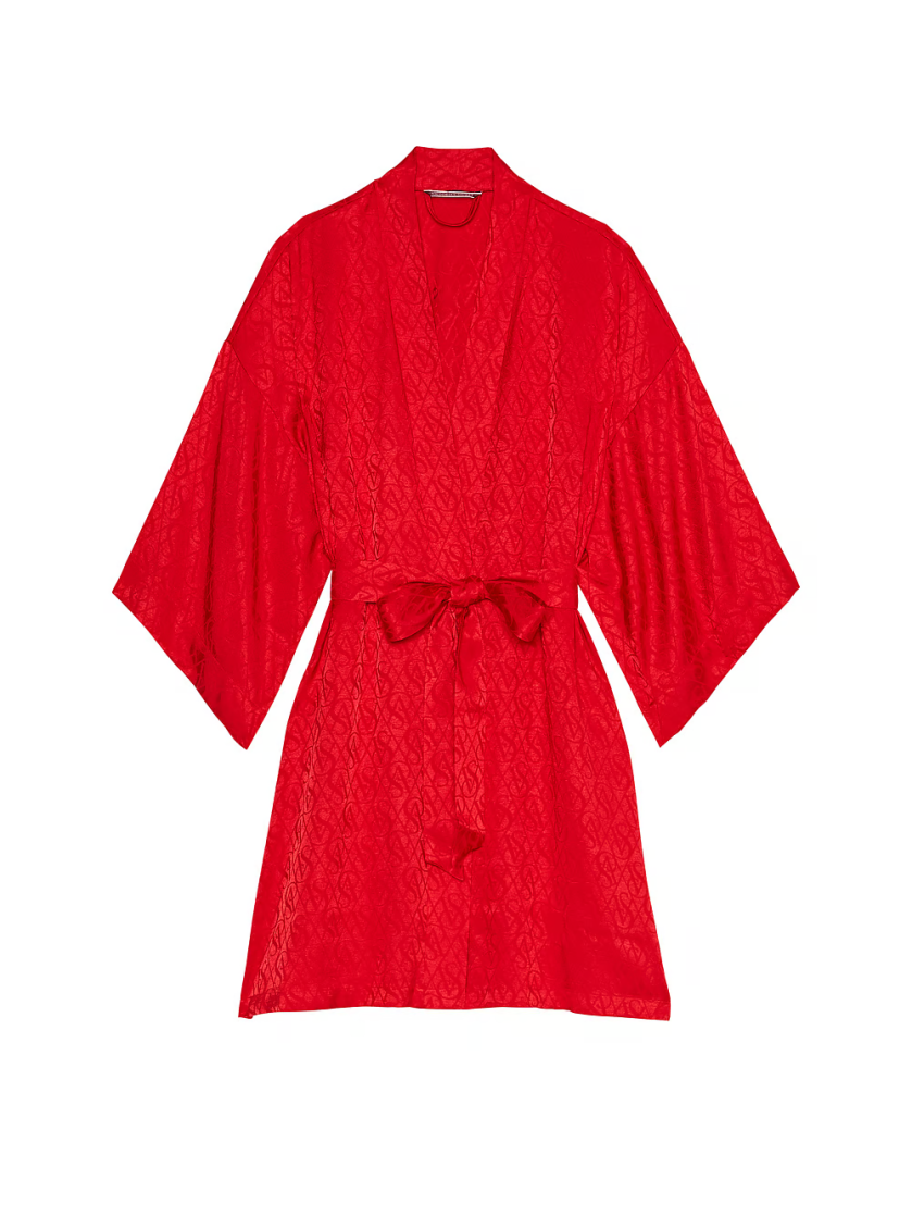 Сатиновий халат The Tour '23 Icon Satin Robe Lipstick Red від Victoria's Secret