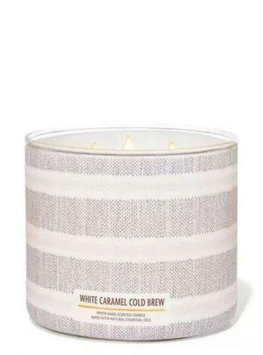 Ароматизована свічка White Caramel Cold Brew від Bath & Body Works